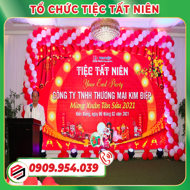 Trang trí sân khấu tất niên Trang trí sân khấu tất niên