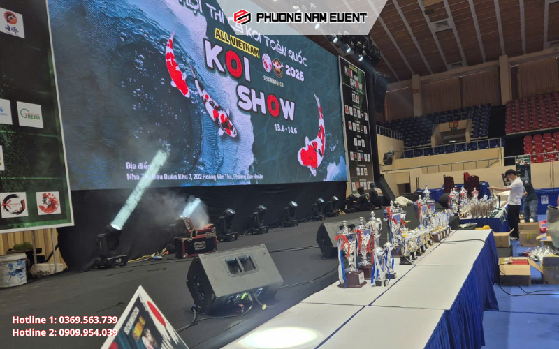 Sân khấu Toàn cảnh sân khấu sự kiện Hội thi Cá Koi toàn quốc năm 2026 Phương Nam Event thi công