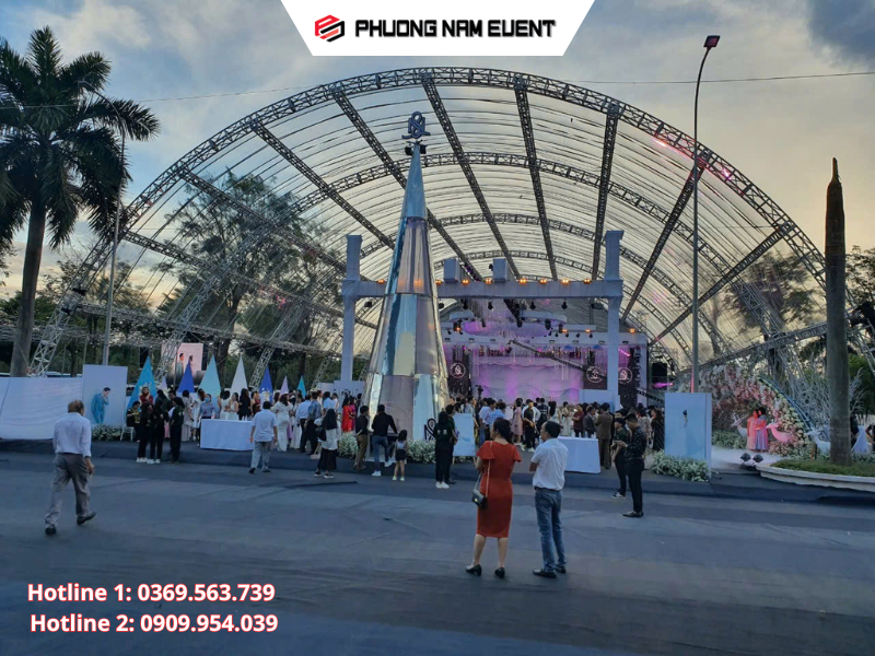 Nhà bạt mái trong khung vòm