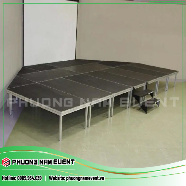 An event stage model is being rented by Phuong Nam Event