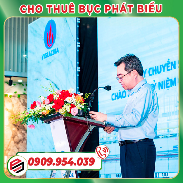 Phuong Nam Event rents professional, cheap speaking podiums