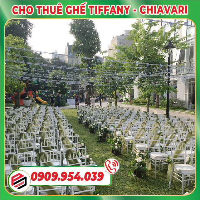 Decorate Tiffany chairs for a special day Decorate Tiffany chairs for a special day