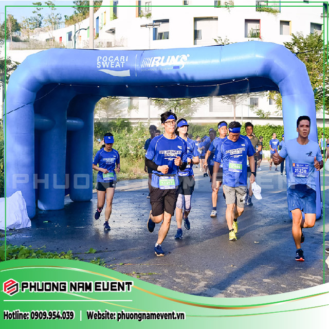 Running a marathon is a powerful and smart brand promotion for businesses Running a marathon is a powerful and smart brand promotion for businesses
