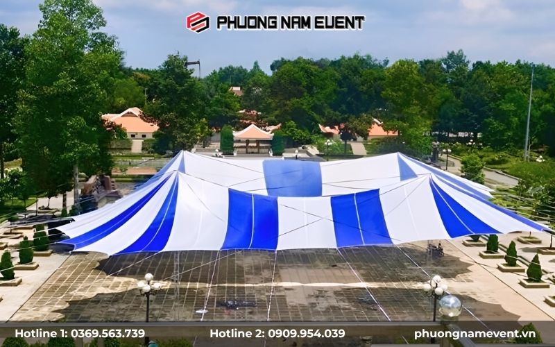 Dù che sân trường, trường học