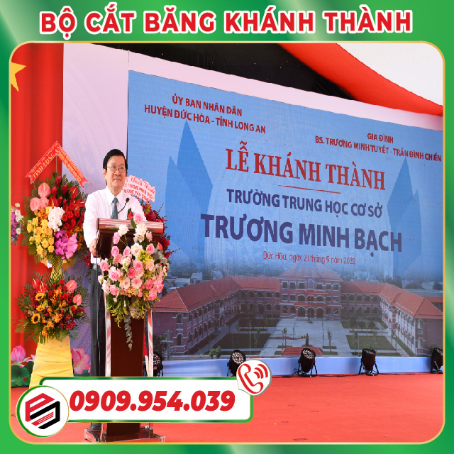 Cho thuê phông bạt, âm thanh, ánh sáng, bục phát biểu...