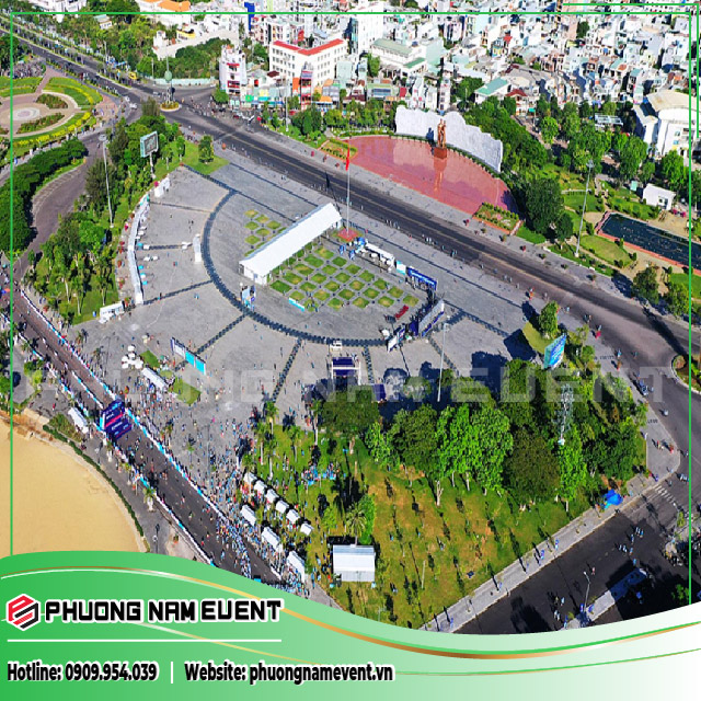 Nguyen Tat Thanh Square, City.  Quy Nhon, Binh Dinh province Nguyen Tat Thanh Square, City.  Quy Nhon, Binh Dinh province