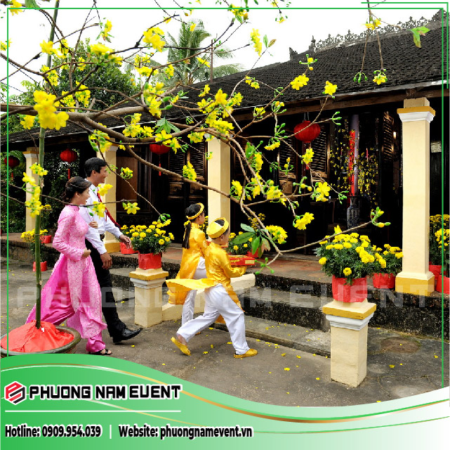 Breaking into the Ground on Tet Day Breaking into the Ground on Tet Day