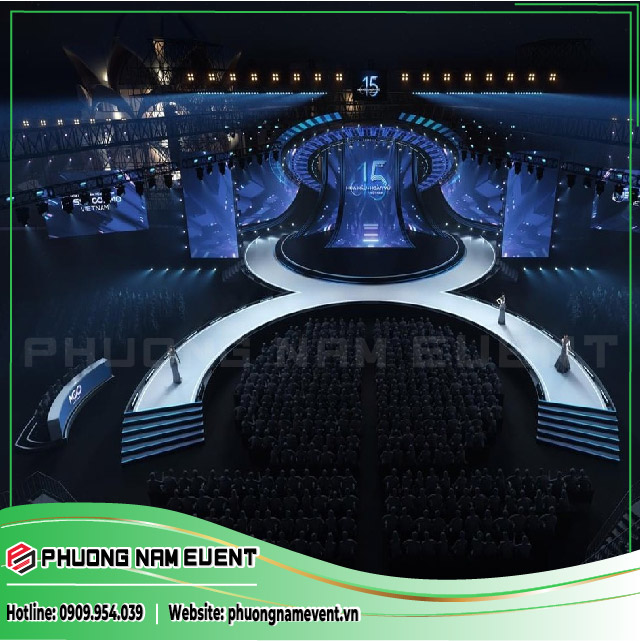 Unique Semicircular Stage and Round Stage Unique Semicircular Stage and Round Stage