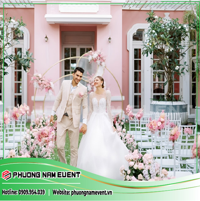 Tiệc cưới ấm cúng tại dinh thự Madame Hồng Ngọc Tiệc cưới ấm cúng tại dinh thự Madame Hồng Ngọc