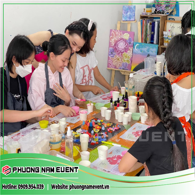 Tổ chức chương trình chào mừng ngày 8/3