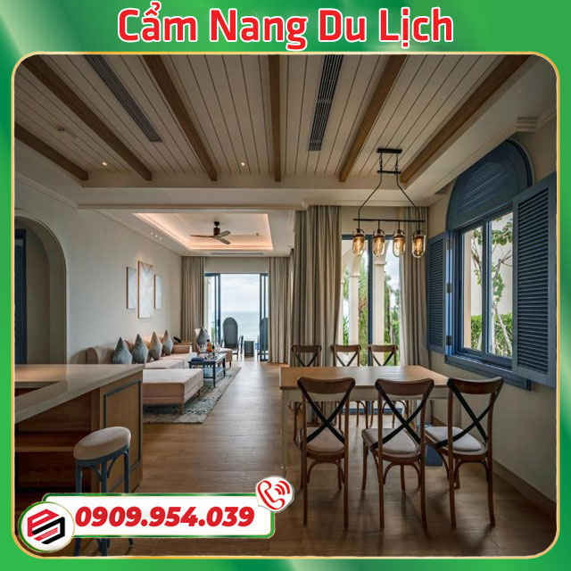 Dinh thự hồ bơi riêng có 2 phòng ngủ với 1 kingbed size và 1 giường tầng