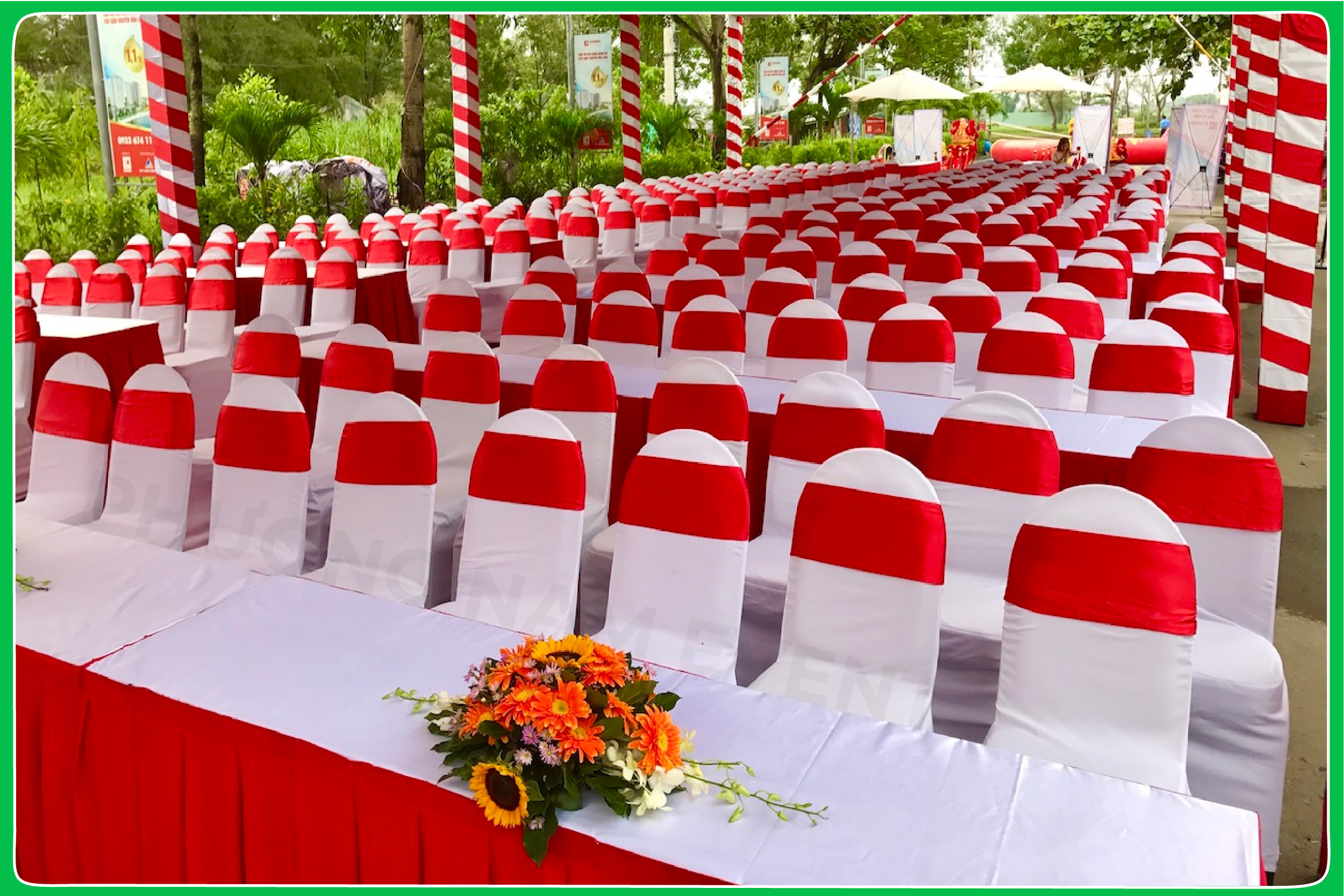 EVENT TABLES AND CHAIRS