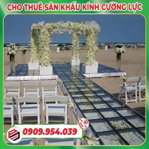 Cho thuê sân khấu kính cường lực và mica trong suốt