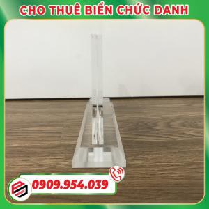 Cho thuê biển chức danh, biển tên để bàn